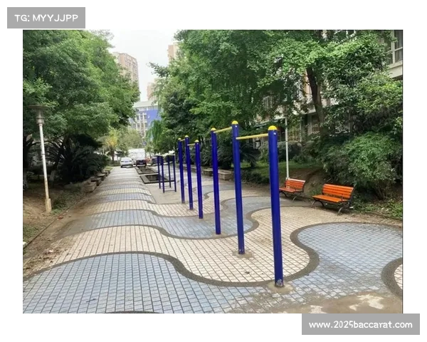 社区健身器材更新完成,老年用户使用率上升